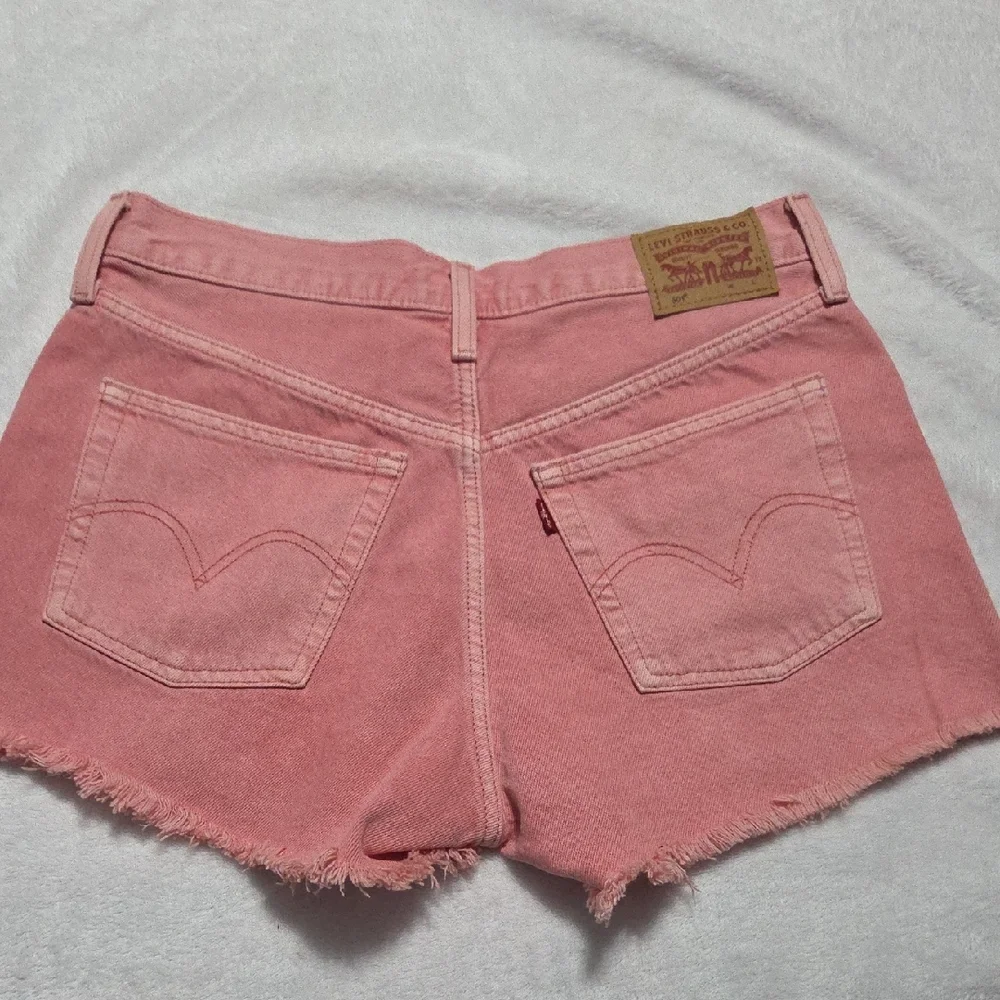 Levi's Pink Jean Shorts for Women - Picture 3 of 4